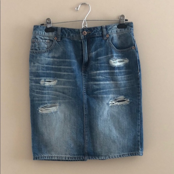 Forever21. Denim Skirt - Picture 1 of 2